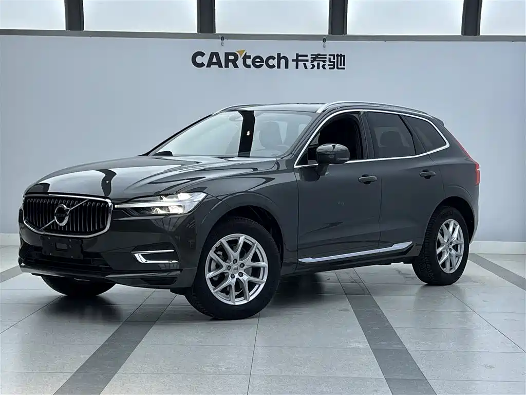 Volvo Volvo XC60 2020 T5 AWD Momentum 2021 - thumbnail 2