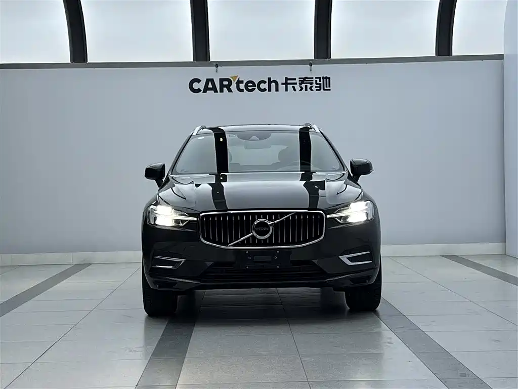 Volvo Volvo XC60 2020 T5 AWD Momentum 2021 - thumbnail 3