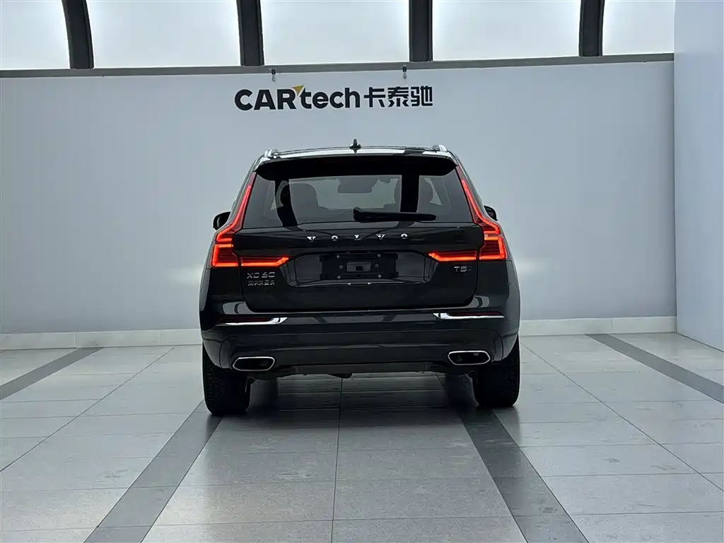 Volvo Volvo XC60 2020 T5 AWD Momentum 2021 - thumbnail 6