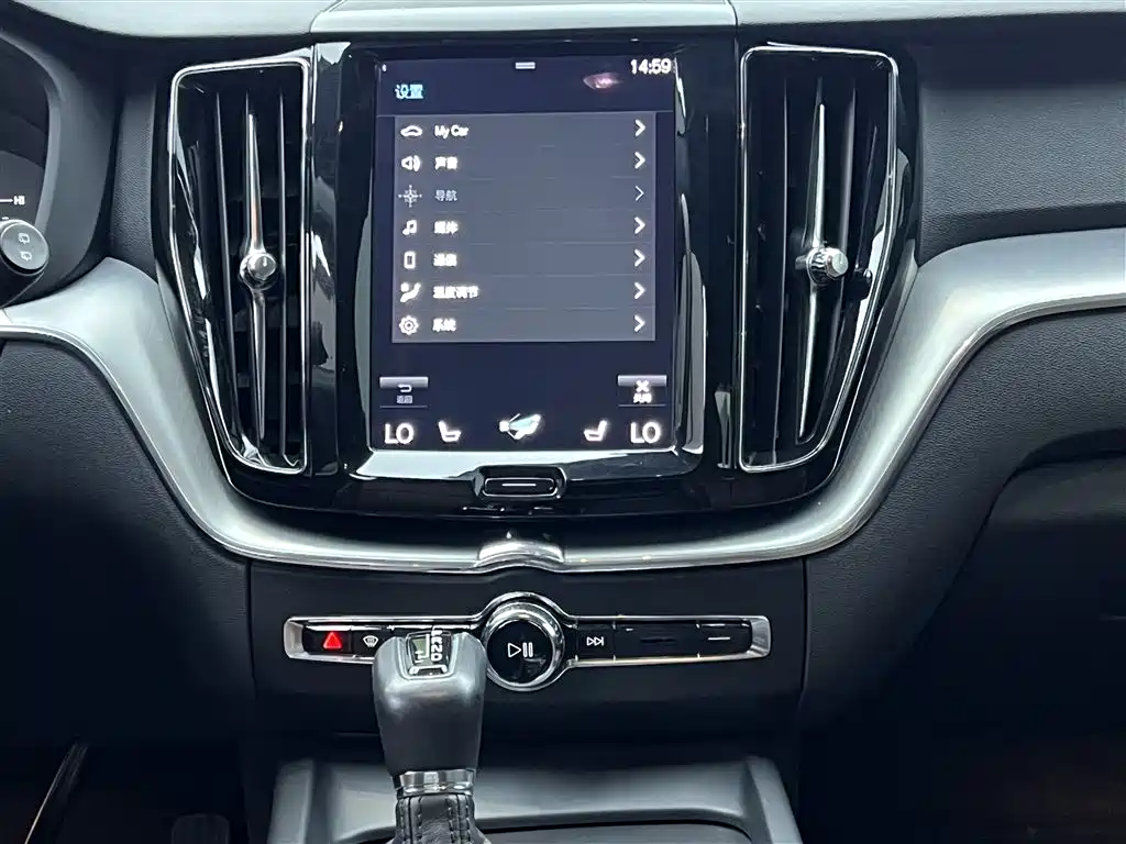 Volvo Volvo XC60 2020 T5 AWD Momentum 2021 - thumbnail 17