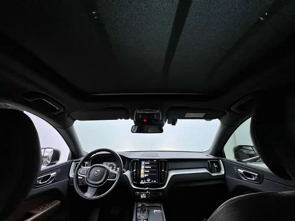 Volvo Volvo XC60 2020 T5 AWD Momentum 2021 - thumbnail 25