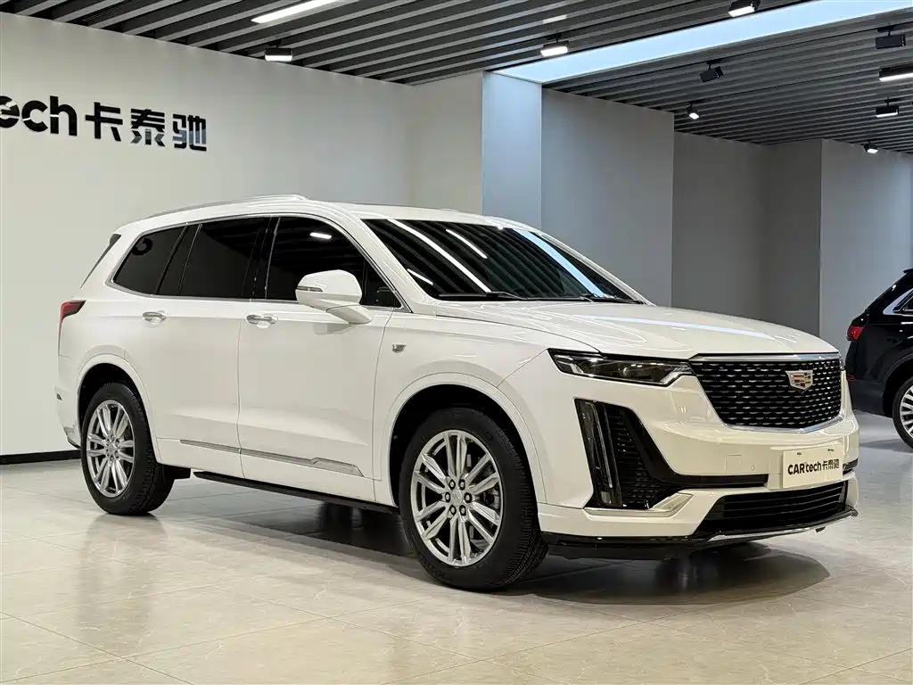 Cadillac Cadillac XT6 2022 2.0T AWD Luxury 6-Seater 2022 - thumbnail 2