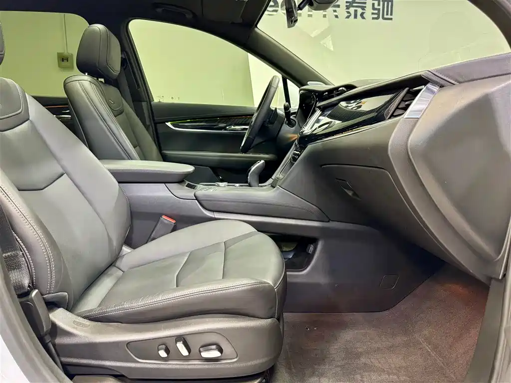 Cadillac Cadillac XT6 2022 2.0T AWD Luxury 6-Seater 2022 - thumbnail 19