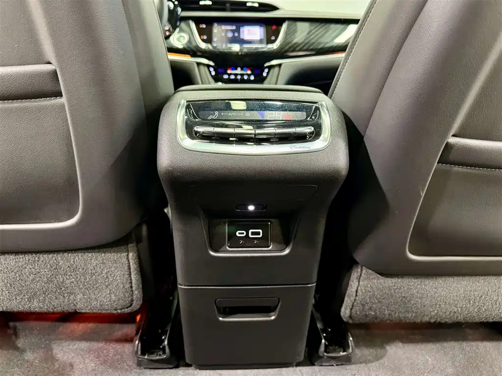Cadillac Cadillac XT6 2022 2.0T AWD Luxury 6-Seater 2022 - thumbnail 22