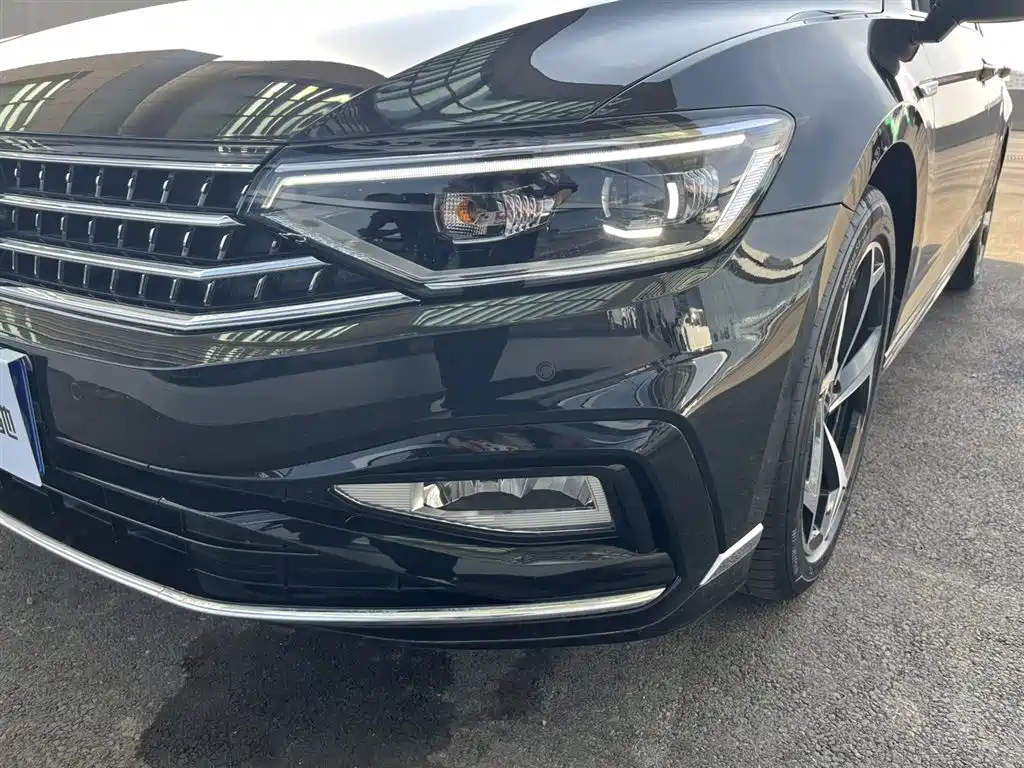 Volkswagen Volkswagen Magotan 2023 2 Million Commemorative Edition 330TSI DSG Luxury 2023 - thumbnail 6