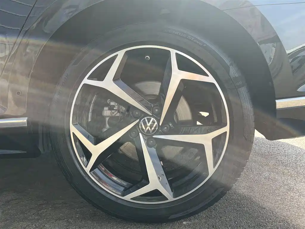 Volkswagen Volkswagen Magotan 2023 2 Million Commemorative Edition 330TSI DSG Luxury 2023 - thumbnail 8