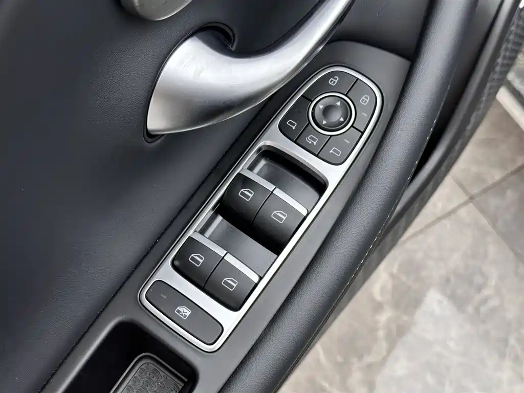 Chery Chery Arrizo 8 2025 1.6T DCT Zhi 2026 - thumbnail 18