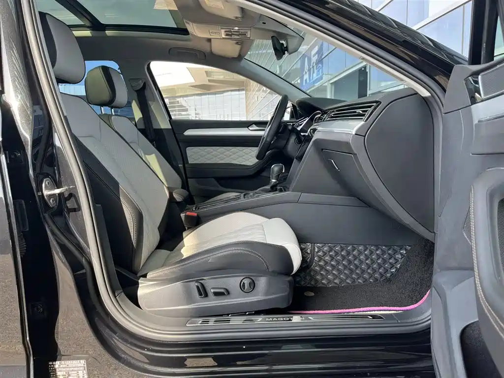 Volkswagen Volkswagen Magotan 2023 2 Million Commemorative Edition 330TSI DSG Luxury 2023 - thumbnail 15