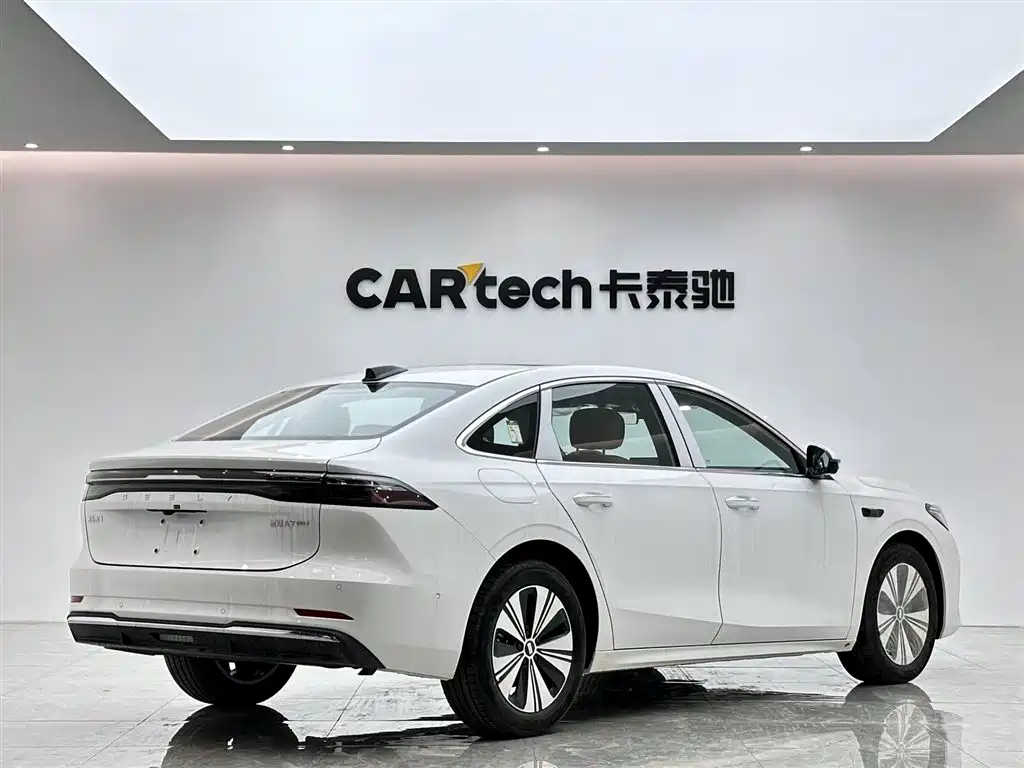 Geely Galaxy Geely Galaxy A7 EM 2025 EM-i 150km Explorer+ Edition 2026 - thumbnail 4