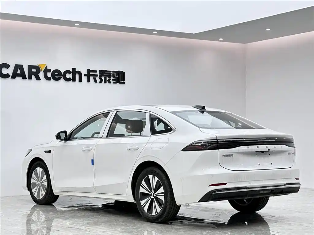 Geely Galaxy Geely Galaxy A7 EM 2025 EM-i 150km Explorer+ Edition 2026 - thumbnail 6