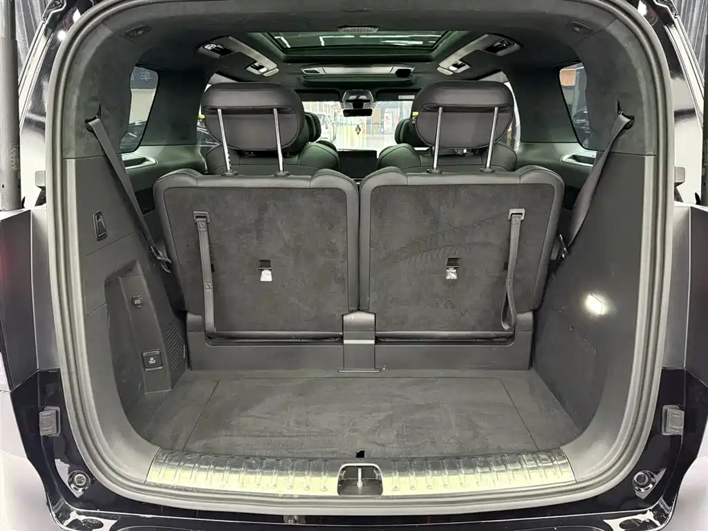 Zeekr Zeekr 009 2024 Six-Seat Executive Edition AWD 108kWh 2025 - thumbnail 7