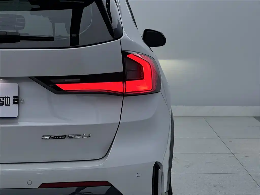 BMW BMW X1 2024 sDrive25Li X Design Package 2024 - thumbnail 12