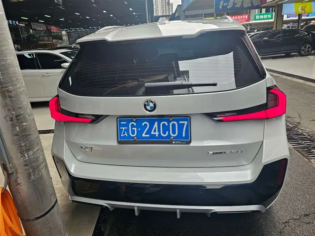 BMW BMW X1 2024 sDrive25Li M Sport Package 2024 - thumbnail 3