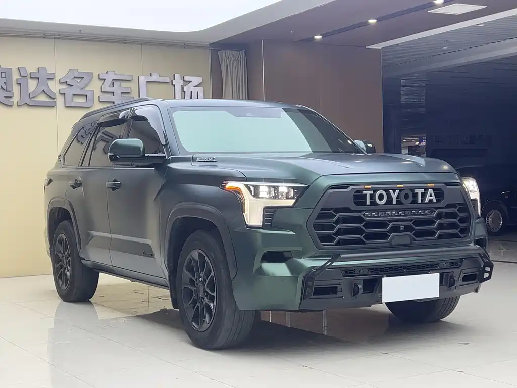 Toyota 2023 Sequoia 3.5T US Spec 2024 - thumbnail 3