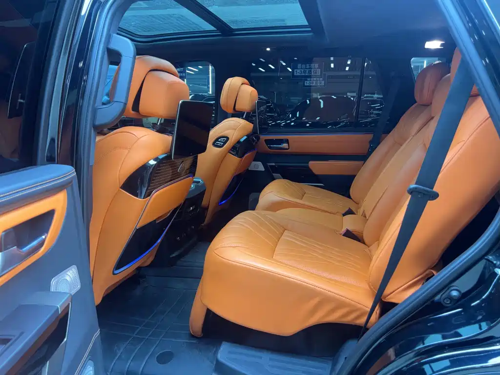 Toyota 2023 Sequoia 3.5T US Spec 2024 - thumbnail 10
