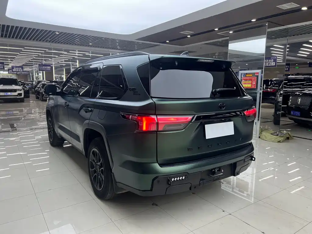 Toyota 2023 Sequoia 3.5T US Spec 2024 - thumbnail 13