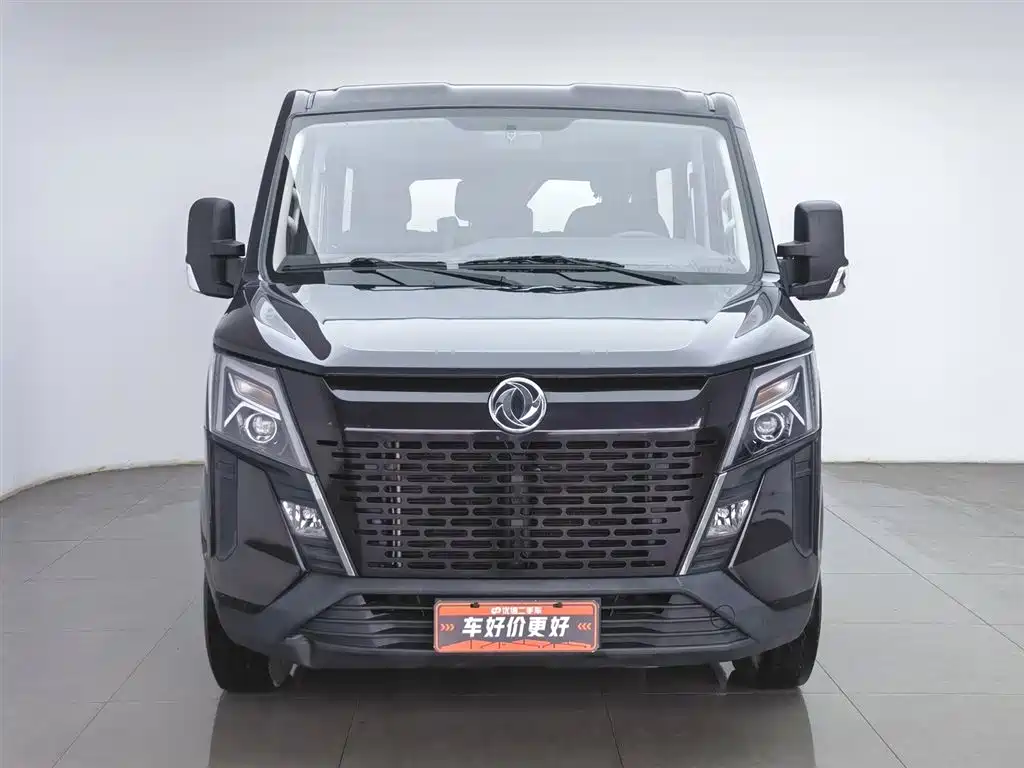 Dongfeng Voyah Voyah V9+ 2023 2.0T Manual FWD Multi-Purpose Short Wheelbase Low Roof 5/6-Seater 2023 - thumbnail 3