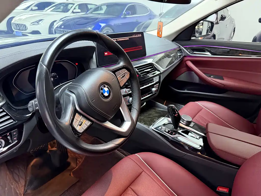 BMW BMW 5 Series 2022 525Li Luxury Package 2022 - thumbnail 4