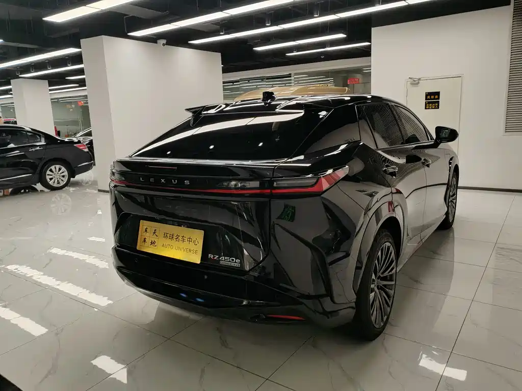 Lexus Lexus RZ 450e AWD 2023 - thumbnail 3