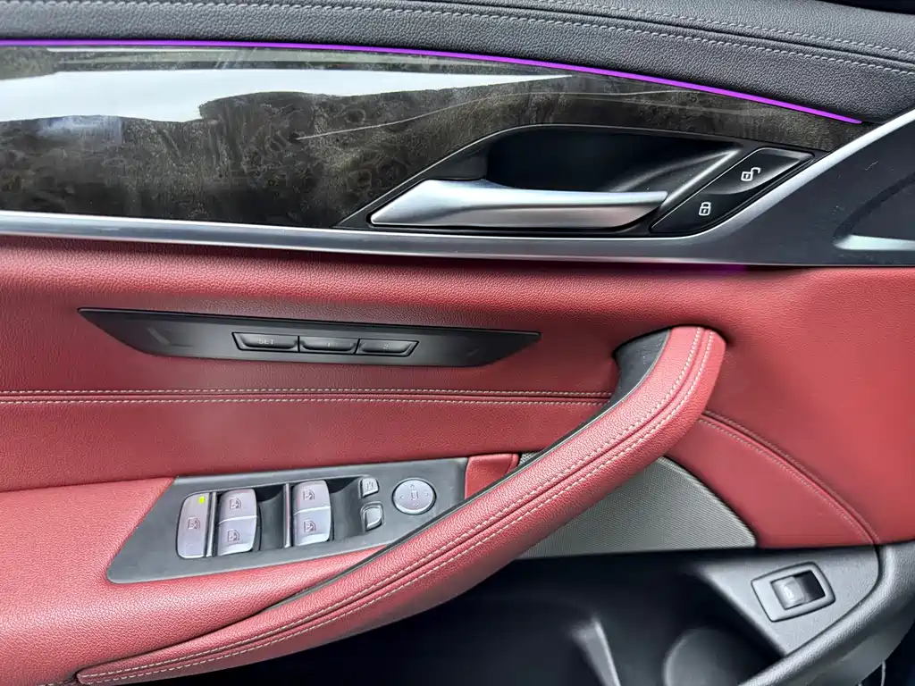 BMW BMW 5 Series 2022 525Li Luxury Package 2022 - thumbnail 6