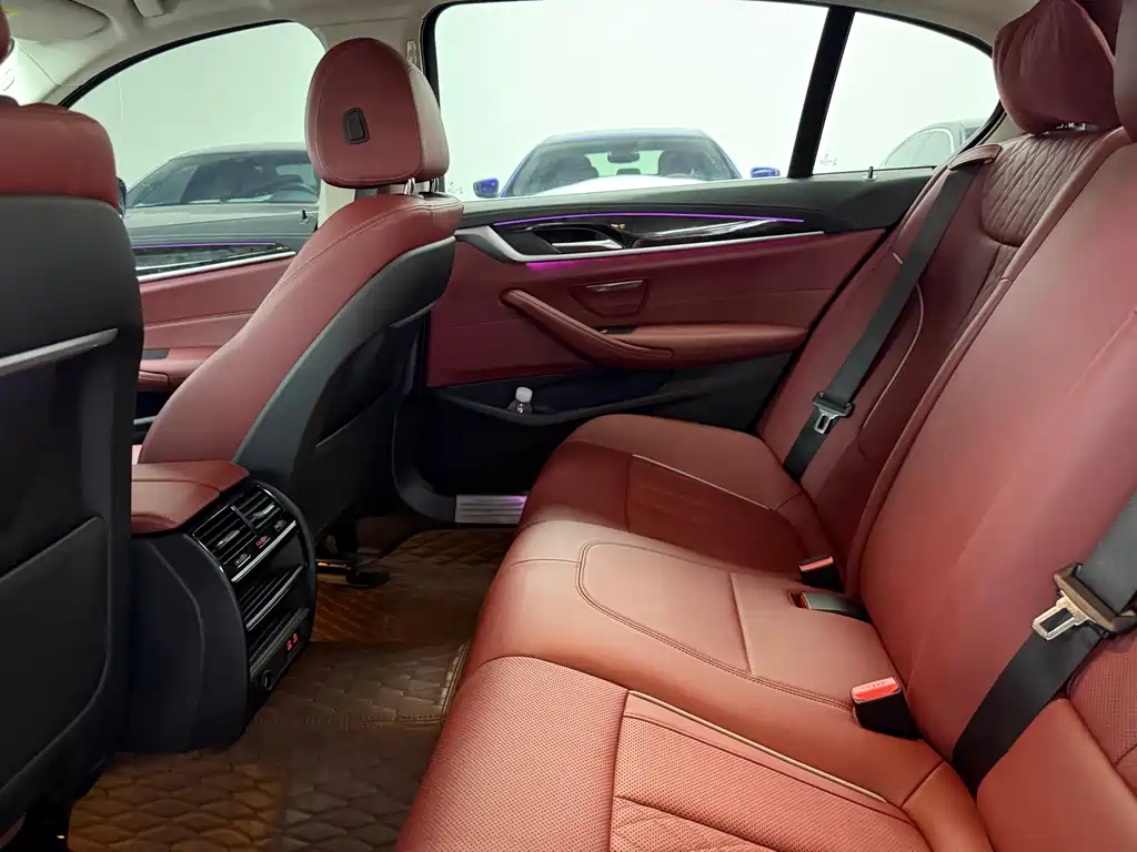 BMW BMW 5 Series 2022 525Li Luxury Package 2022 - thumbnail 7