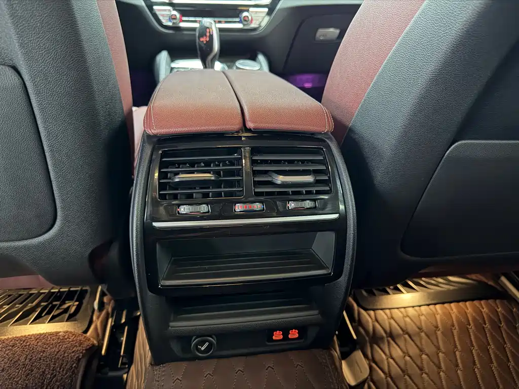 BMW BMW 5 Series 2022 525Li Luxury Package 2022 - thumbnail 9