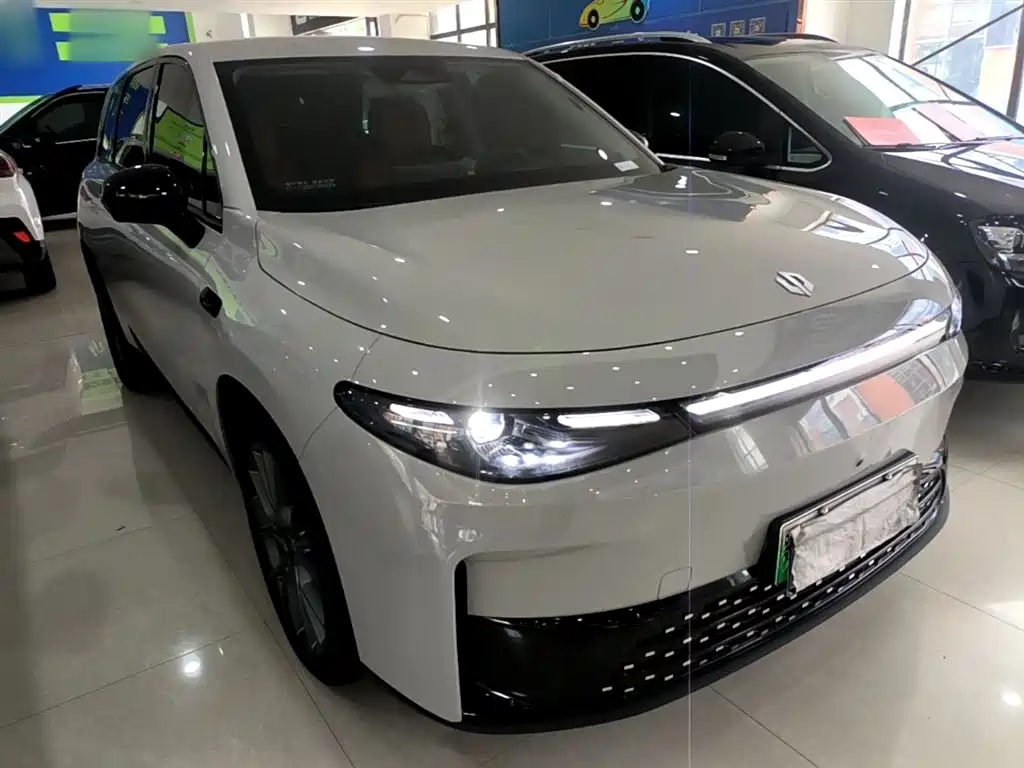 Leapmotor Leapmotor C10 530 Comfort Edition 2024 - thumbnail 4