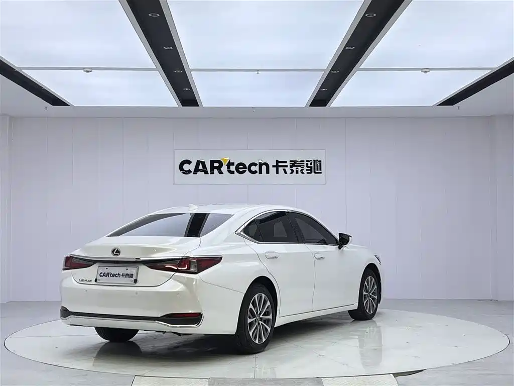 Lexus Lexus ES 2022 200 Excellence Edition 2024 - thumbnail 5