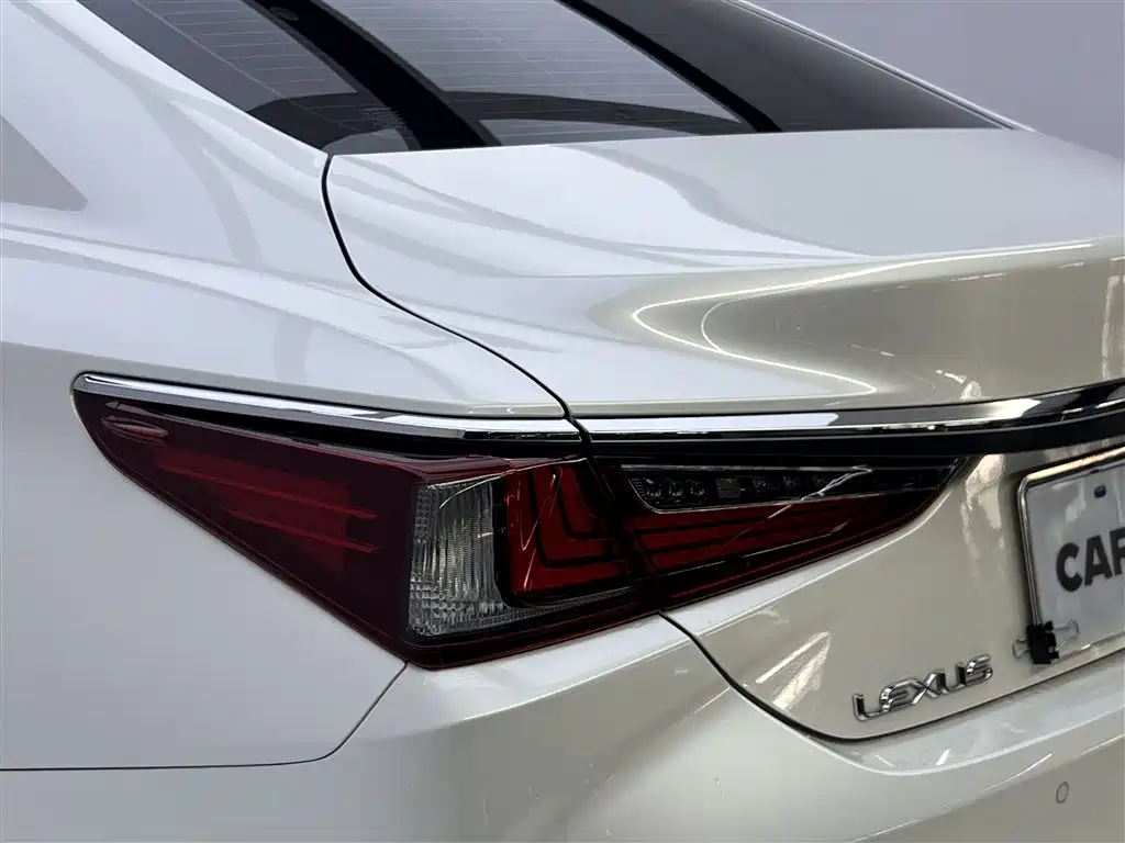Lexus Lexus ES 2022 200 Excellence Edition 2024 - thumbnail 10