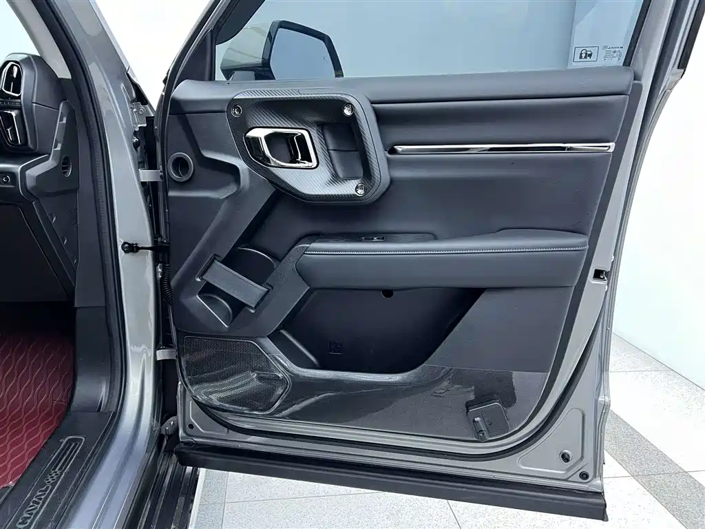 Haval Haval Big Dog PLUS 2023 2.0T AWD ChaoYe Plus 2024 - thumbnail 29