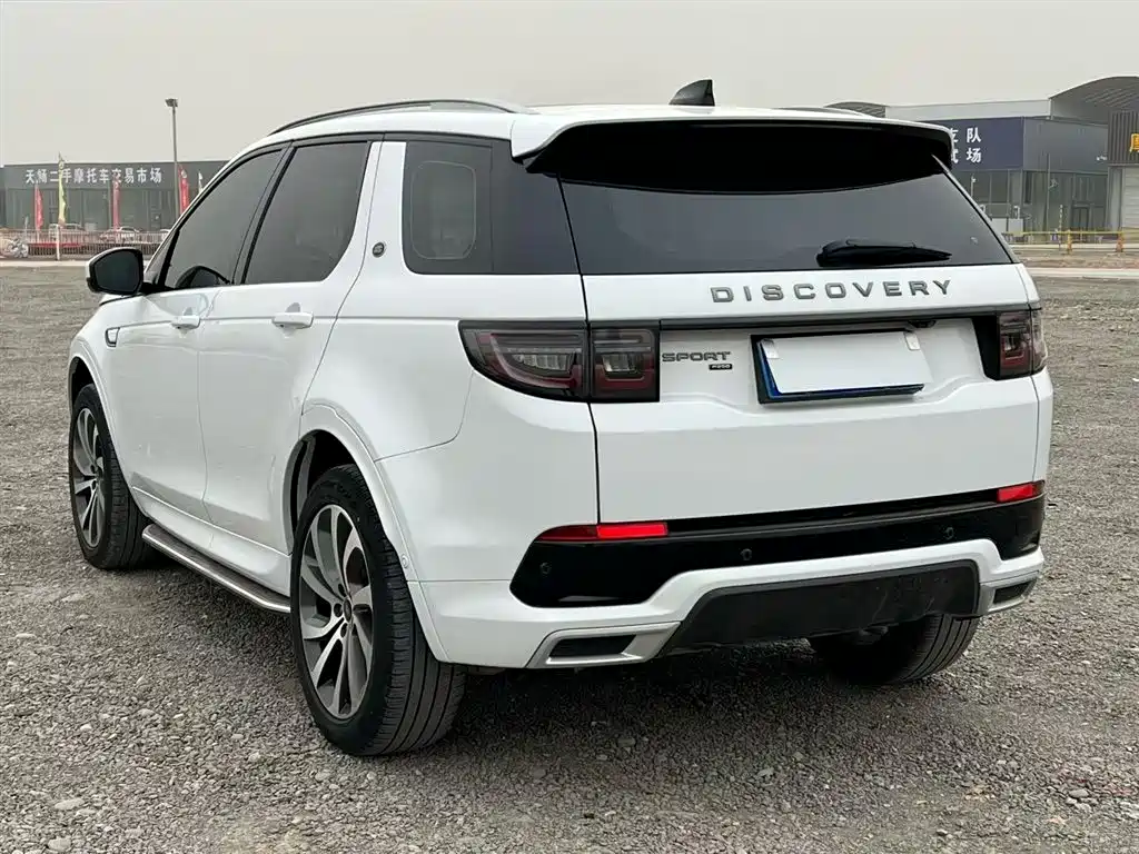 Land Rover Discovery Sport 2021 200PS Family Edition 2021 - thumbnail 5