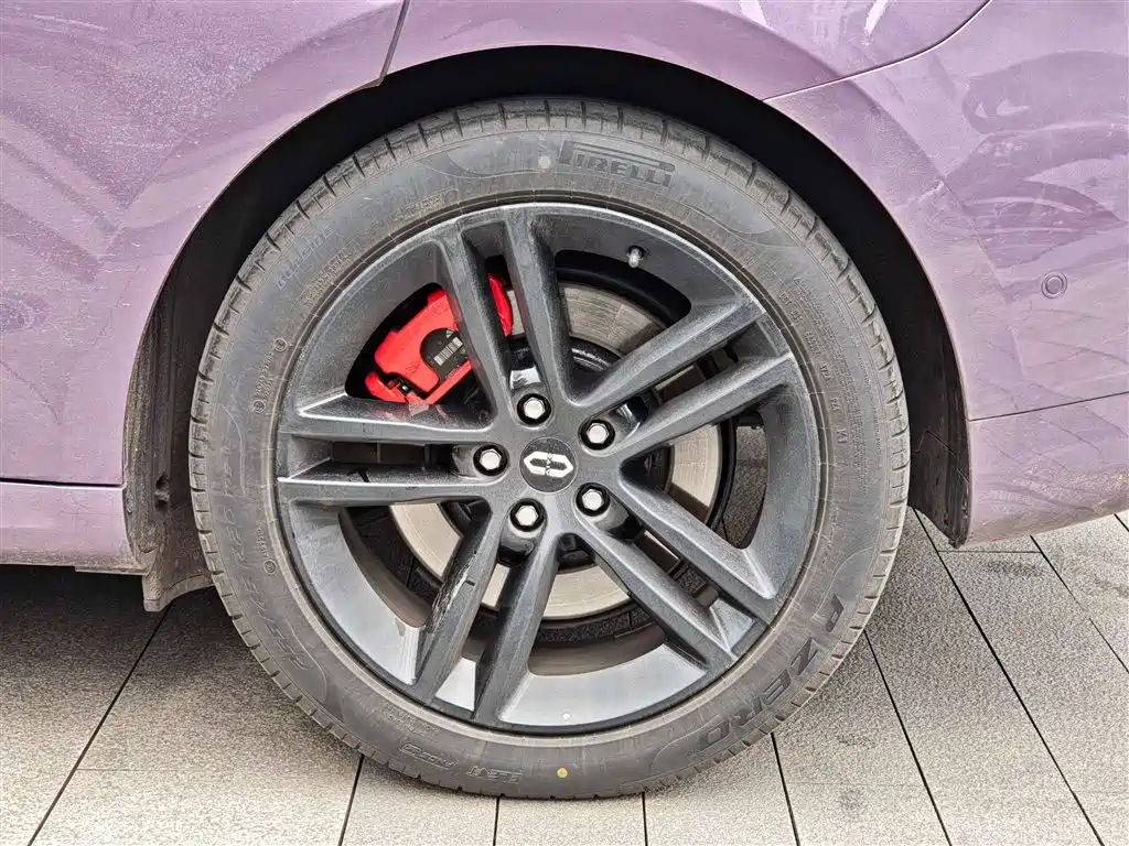 AITO AITO M5 2025 EREV Ultra AWD 2025 - thumbnail 9