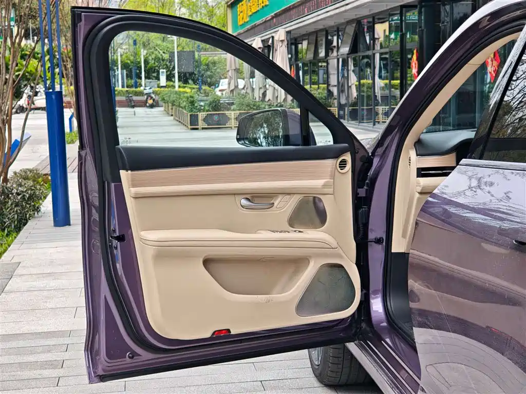 AITO AITO M5 2025 EREV Ultra AWD 2025 - thumbnail 14