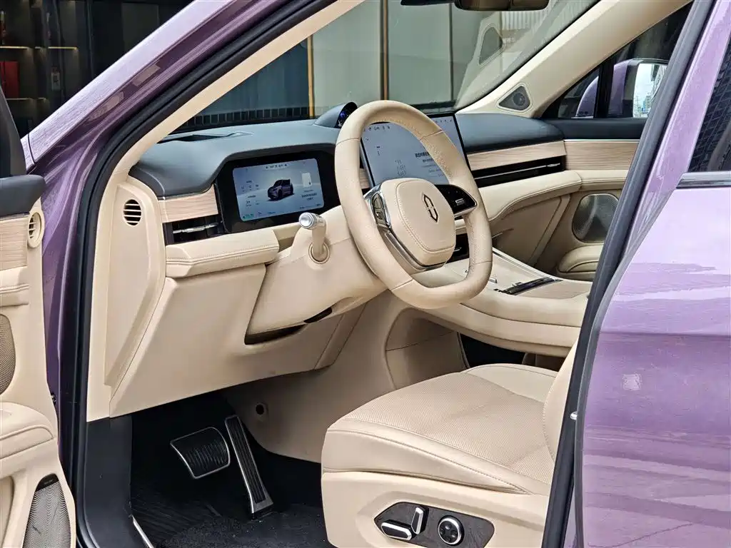 AITO AITO M5 2025 EREV Ultra AWD 2025 - thumbnail 22