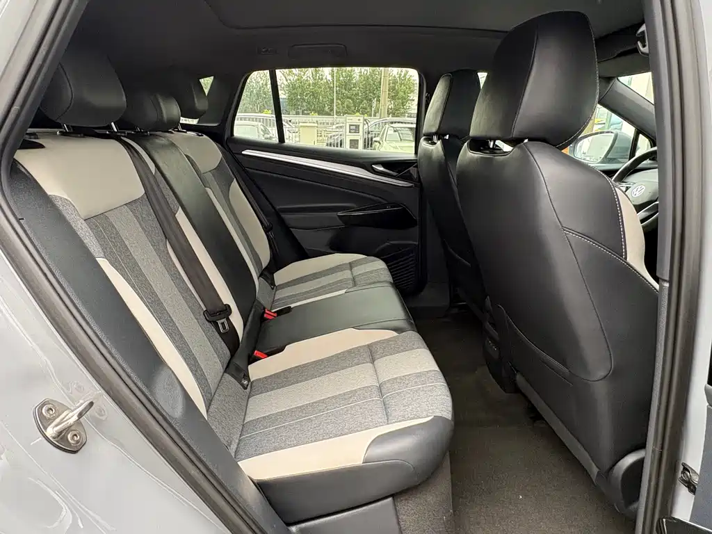 Volkswagen Volkswagen ID.4 CROZZ 2022 Long Range PURE+ Edition 2023 - thumbnail 7