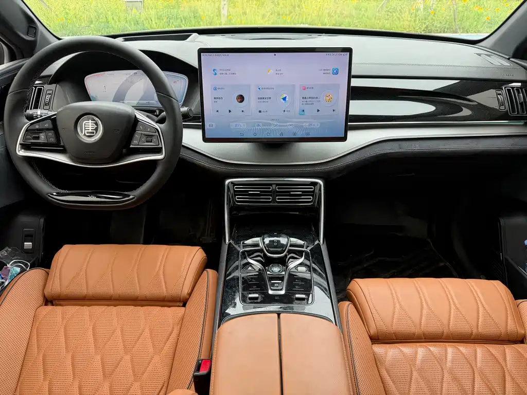 BYD Tang EV 730KM Premium Edition 2022 2022 - thumbnail 7