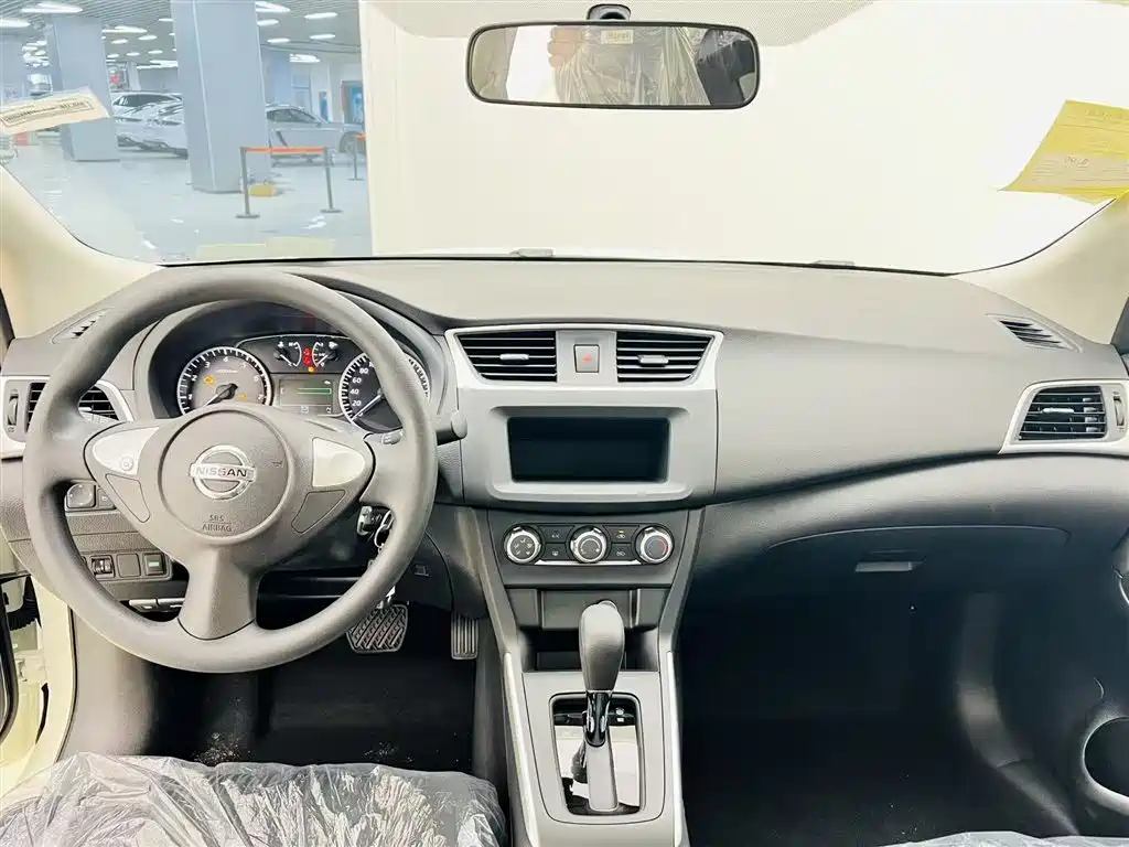 Nissan Nissan Sylphy Classic 1.6XE CVT Comfort Edition (2024 Facelift II) 2026 - thumbnail 9