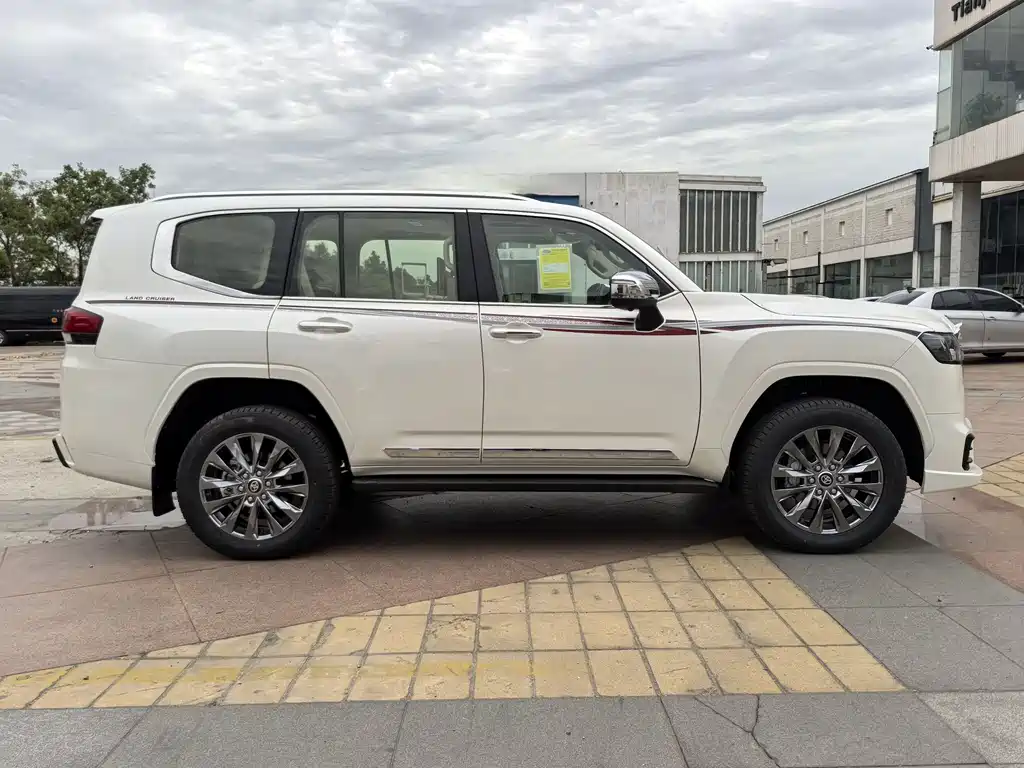 Toyota Toyota Land Cruiser 2025 4.0L Automatic 2026 - thumbnail 6