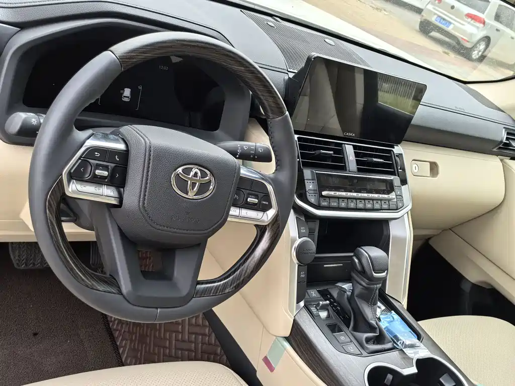 Toyota Toyota Land Cruiser 2025 4.0L Automatic 2026 - thumbnail 9