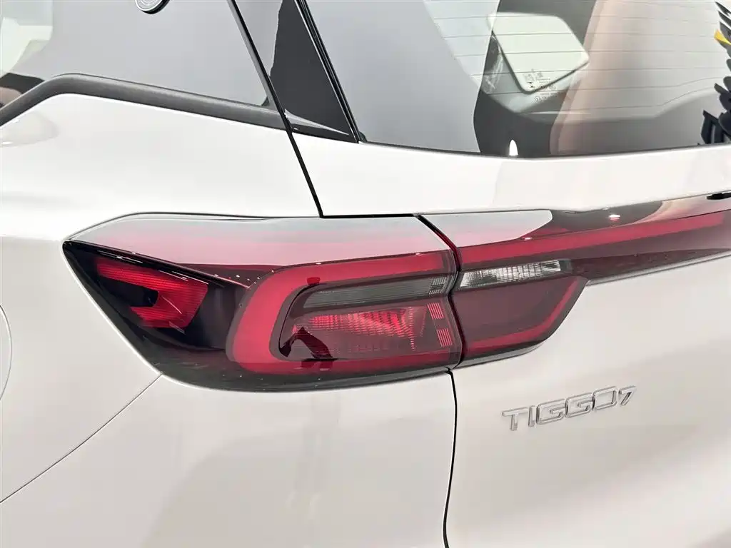 Chery Chery Tiggo 7 2025 Excellence Edition 1.5T CVT Luxury 2026 - thumbnail 9