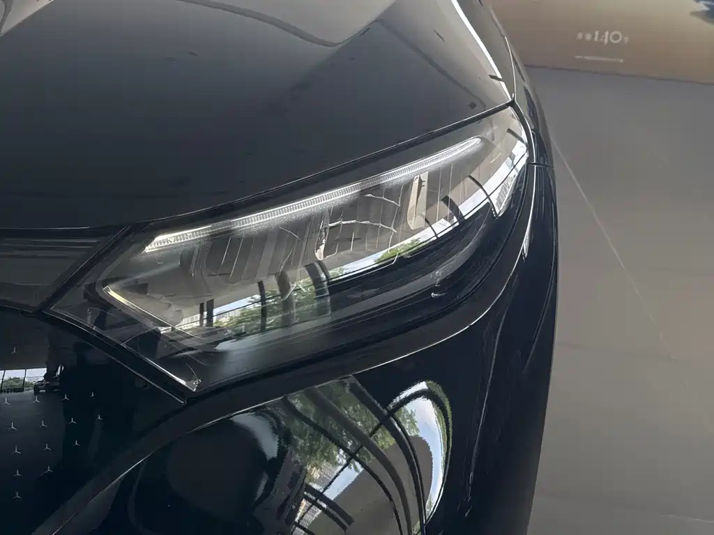 Mercedes-Benz Mercedes-Benz EQE SUV 2026 500 4MATIC Luxury Edition 2026 - thumbnail 5