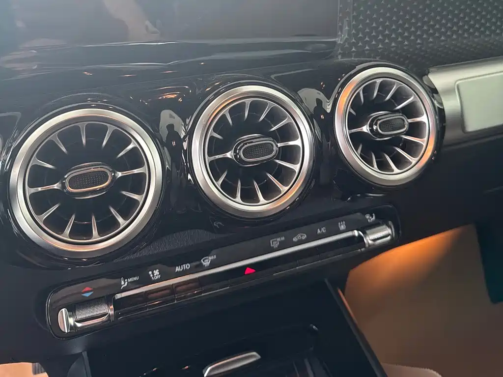 Mercedes-Benz Mercedes-Benz EQB 260 2026 - thumbnail 12