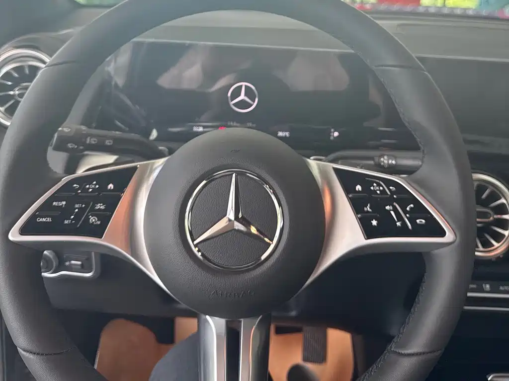 Mercedes-Benz Mercedes-Benz EQB 260 2026 - thumbnail 13