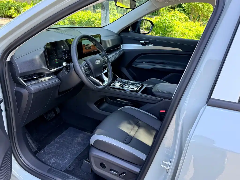 Ford Equator Sport PHEV 2025 Platinum Edition 2026 - thumbnail 6