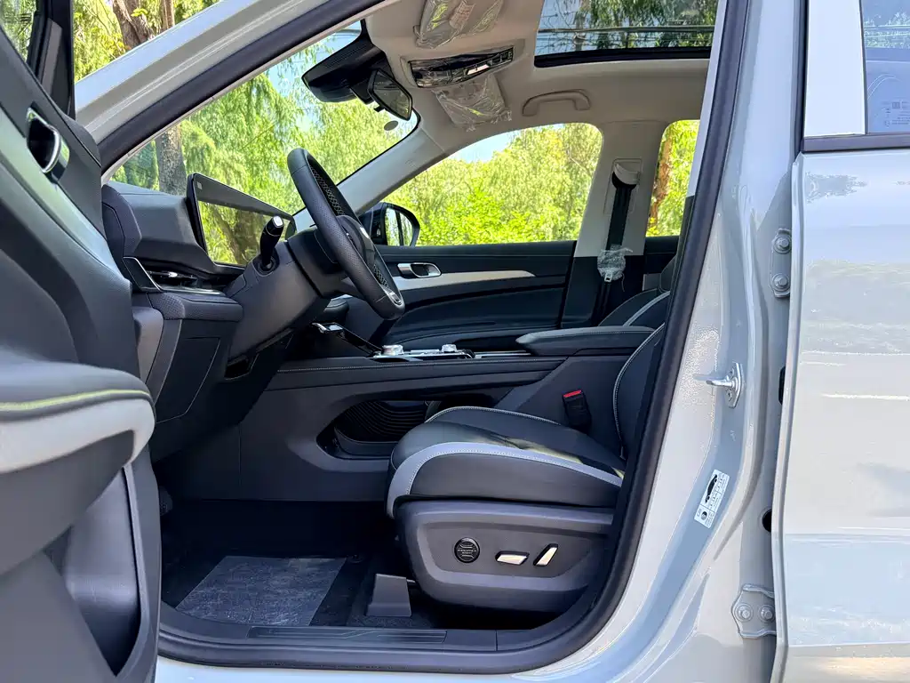 Ford Equator Sport PHEV 2025 Platinum Edition 2026 - thumbnail 7
