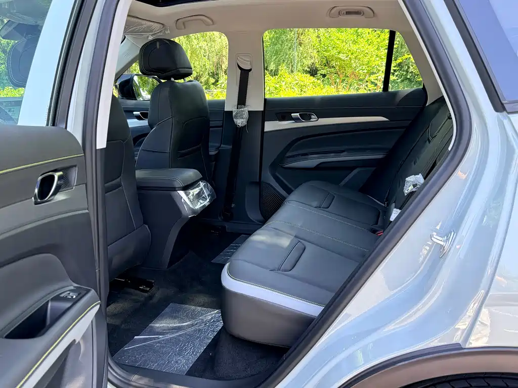 Ford Equator Sport PHEV 2025 Platinum Edition 2026 - thumbnail 9