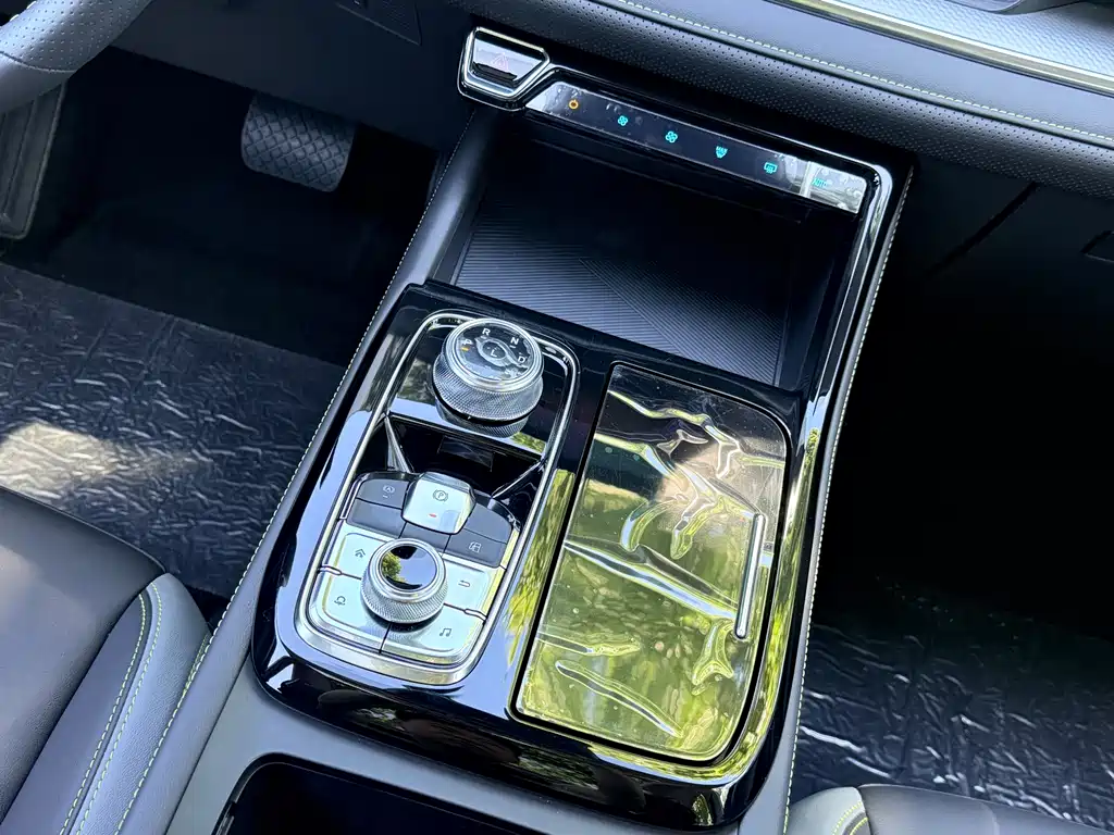 Ford Equator Sport PHEV 2025 Platinum Edition 2026 - thumbnail 11