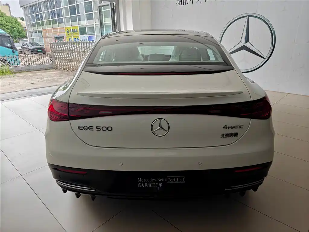 Mercedes-Benz Mercedes-Benz EQE 500 4MATIC Luxury Edition 2025 - thumbnail 5