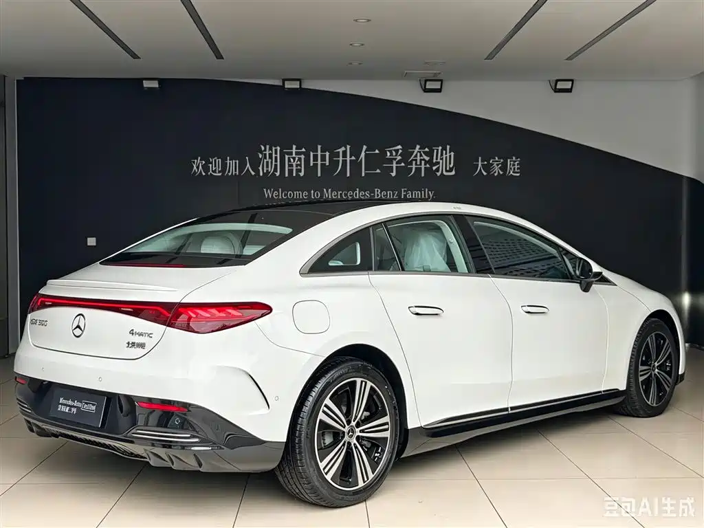 Mercedes-Benz Mercedes-Benz EQE 500 4MATIC Luxury Edition 2025 - thumbnail 10