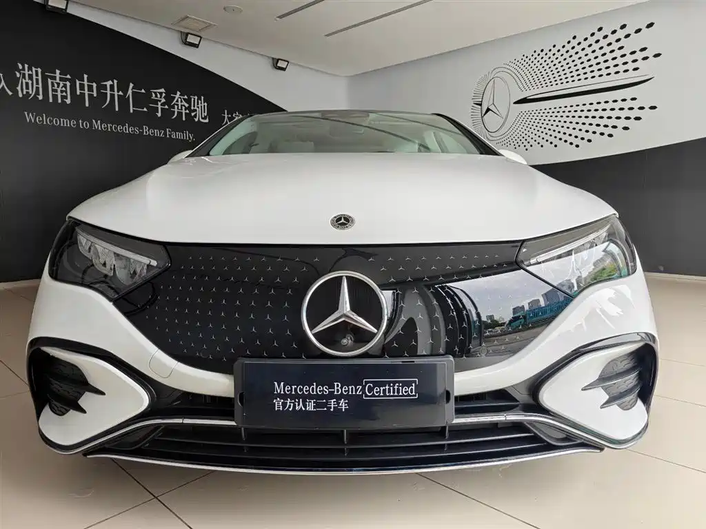 Mercedes-Benz Mercedes-Benz EQE 500 4MATIC Luxury Edition 2025 - thumbnail 13